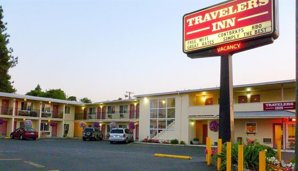 Travelers Motel 2*